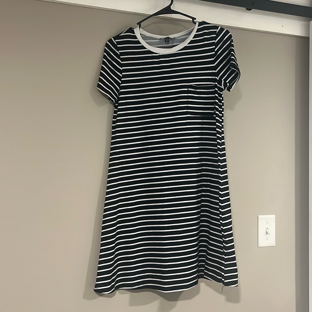 Black and White Stripe T Shirt Dress